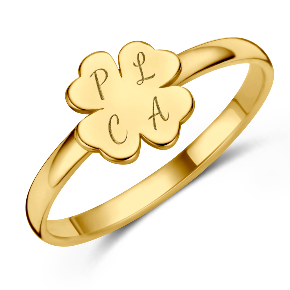 Gouden ring met klaver en initialen