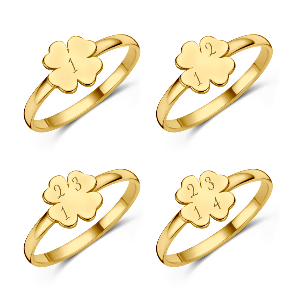 Gouden ring met klaver en initialen