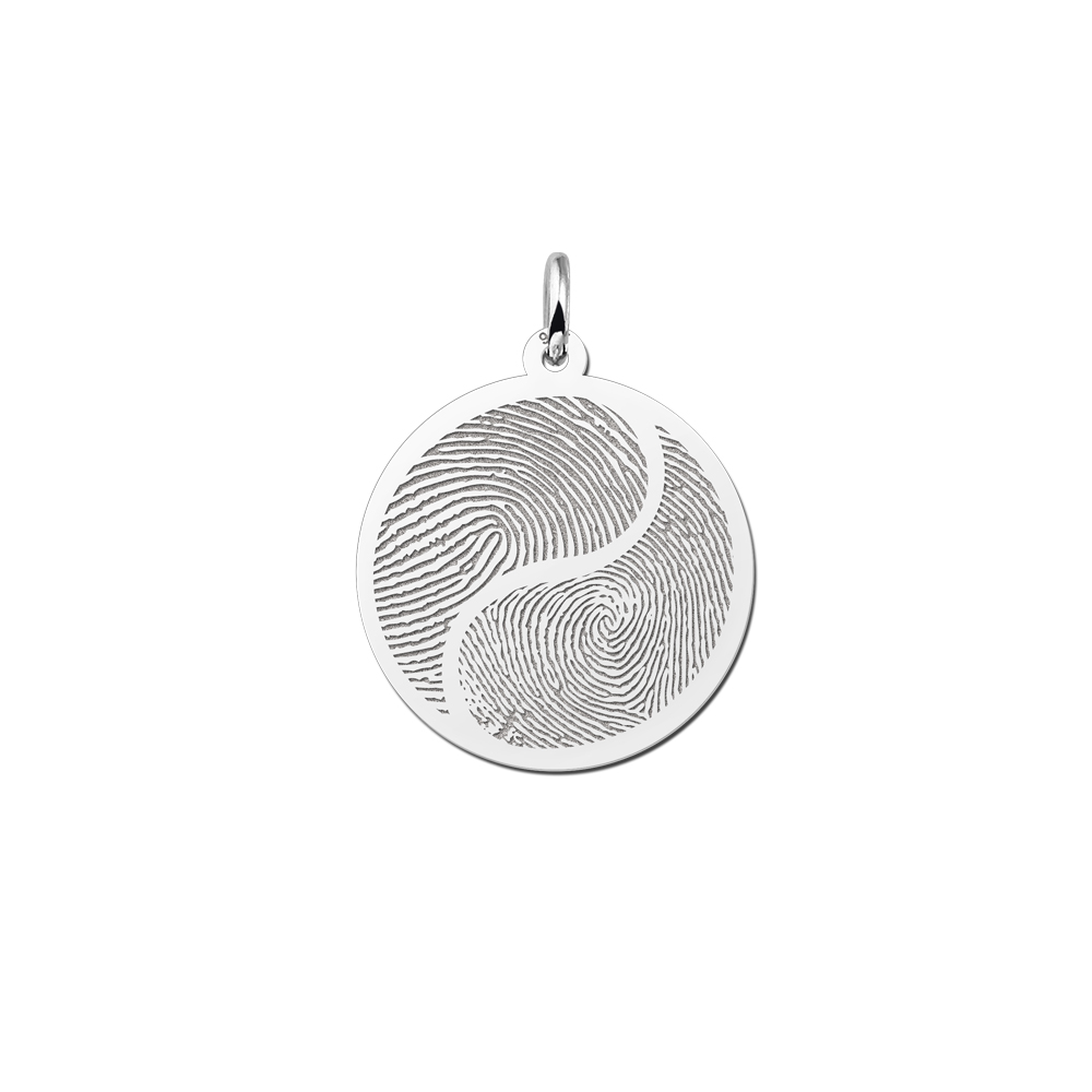 Zilveren ronde hanger met twee vingerafdrukken Yin Yang