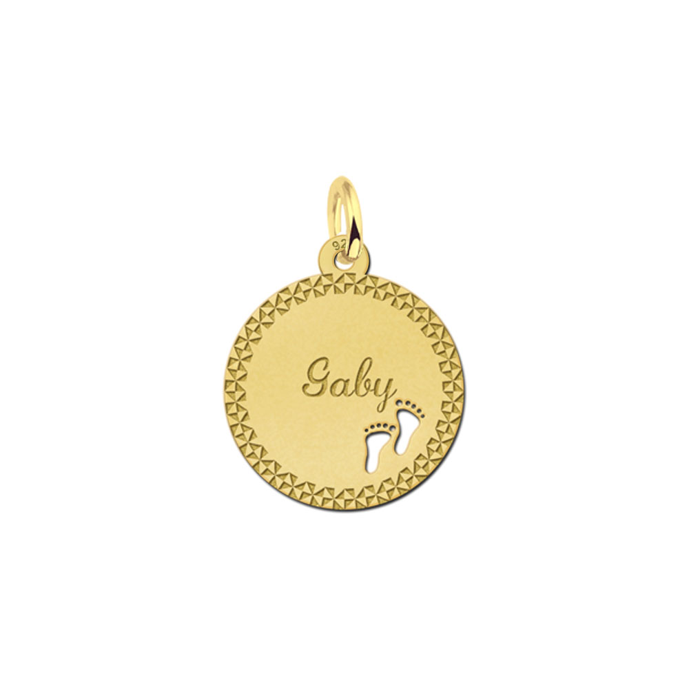 Vergulde hanger met sierrand en babyvoetjes