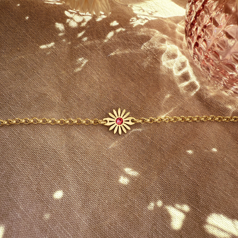 Armband met gouden madelief en geboortesteen