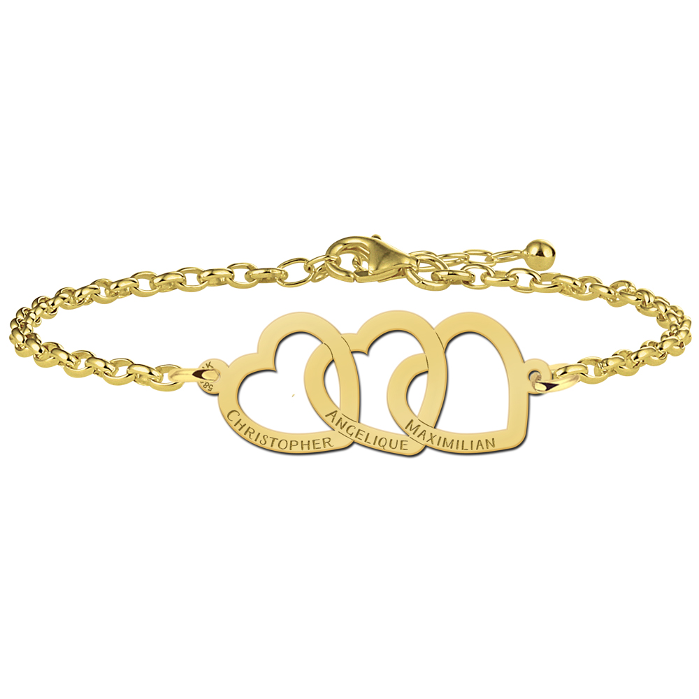 Gouden armband met drie verbonden harten en namen