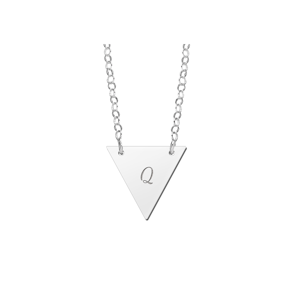 Zilveren minimalistische driehoek ketting met initiaal