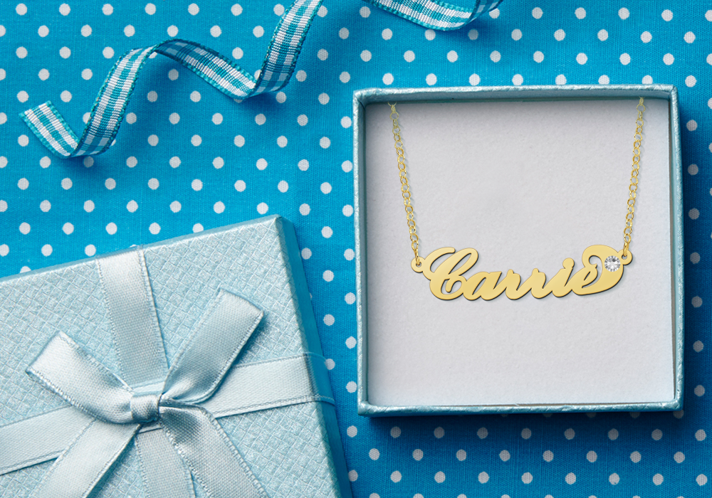 Vergulde naam ketting Carrie style zirkonia