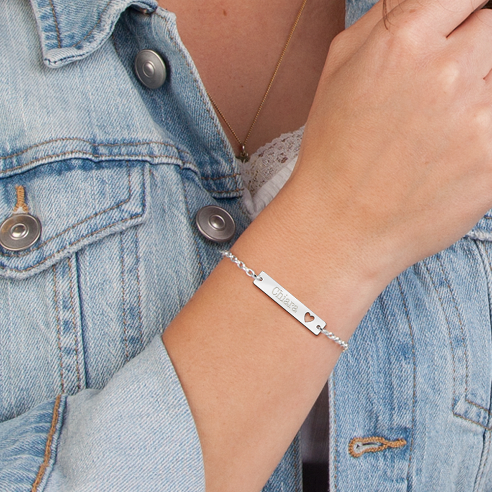 Zilveren bar armband met naam en hart