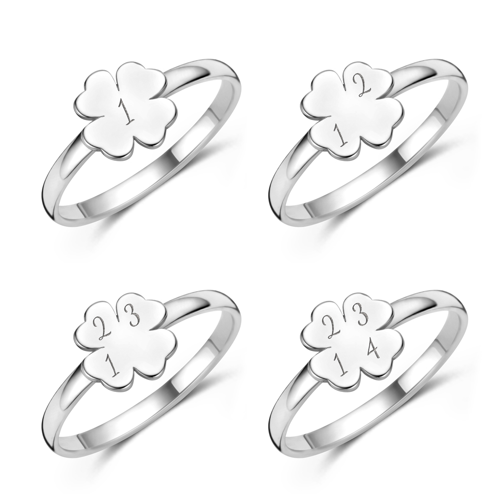Zilveren ring met klaver en initialen