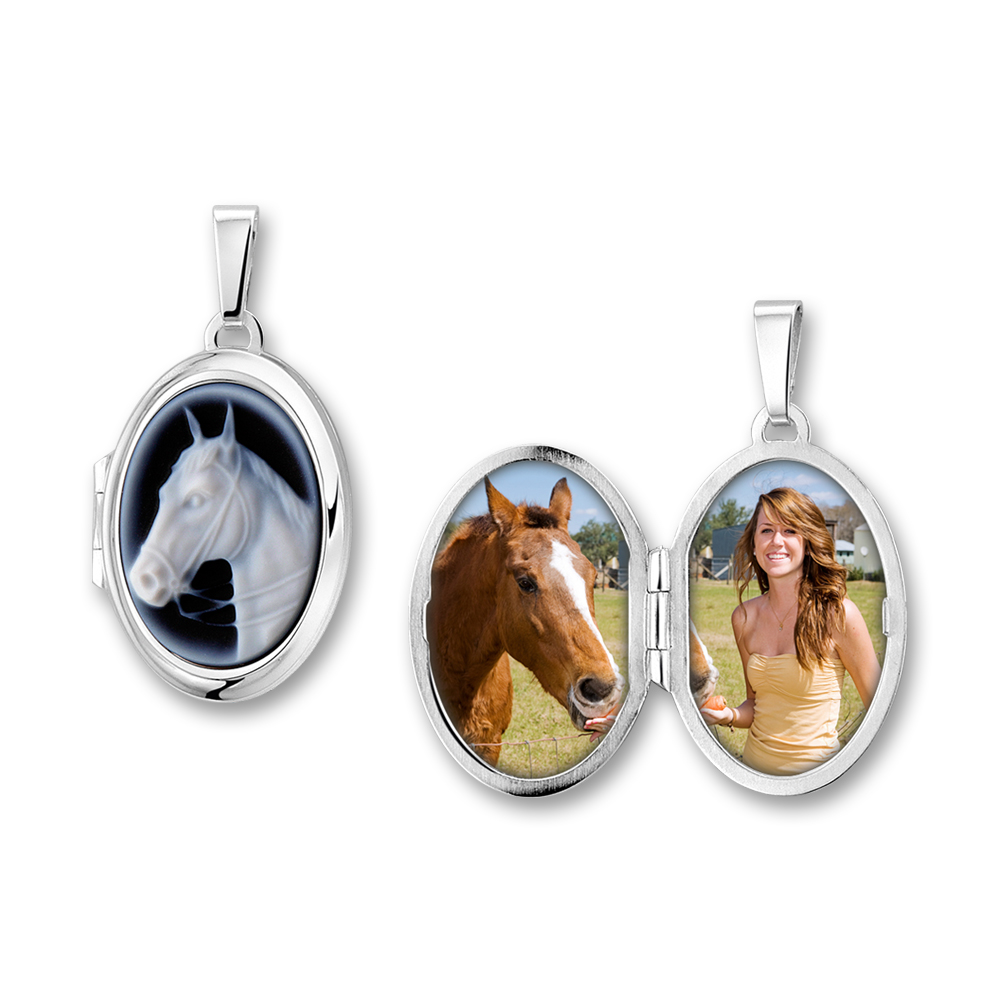 Zilveren medaillon ovaal met blauwe camee "paard"