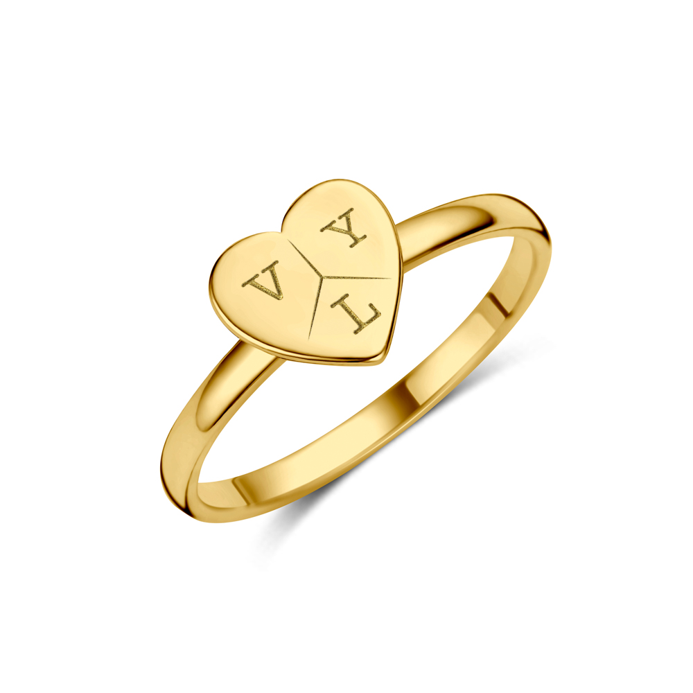 Gouden ring met hartje en initialen