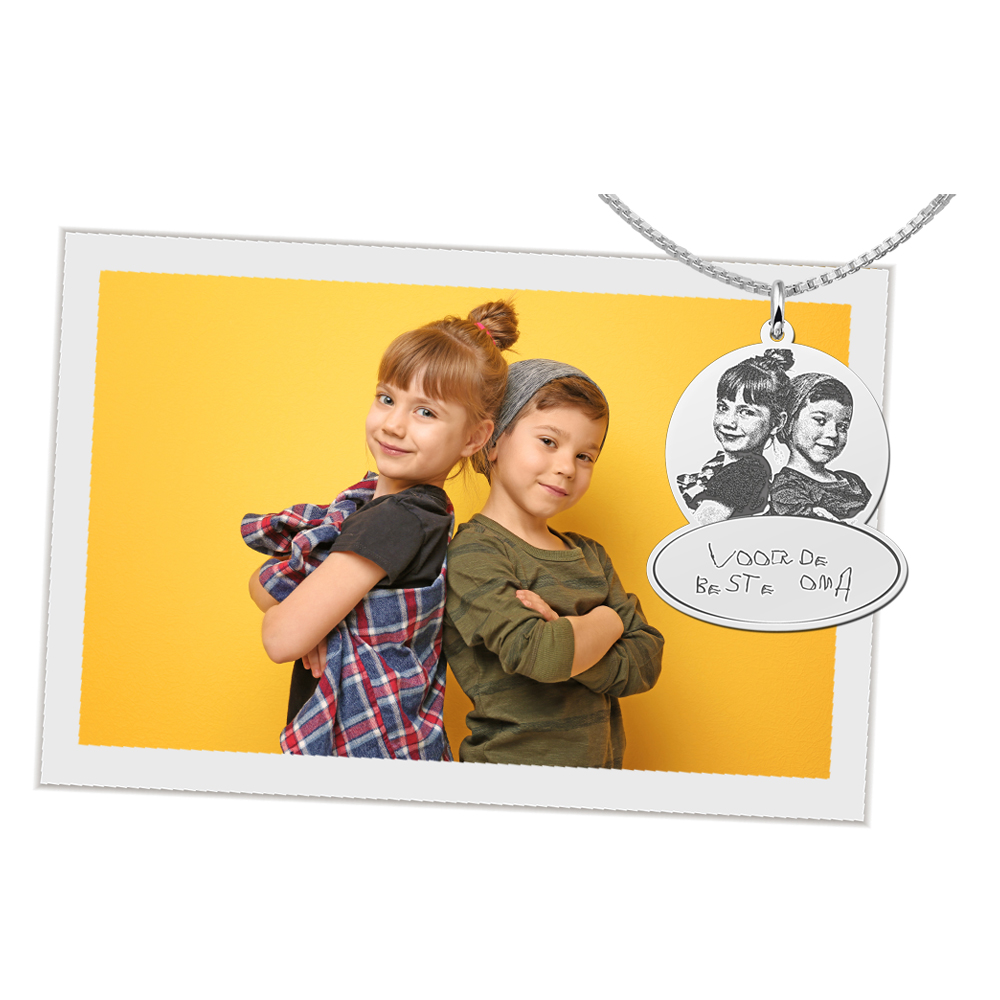 Zilveren hanger met foto en eigen tekst